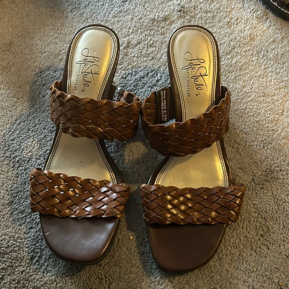 Lifestride 7.5 open toe sandals - Picture 1 of 3